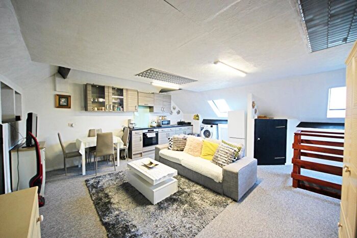 Studio To Rent In Cooper Dean Drive, Bournemouth, BH8
