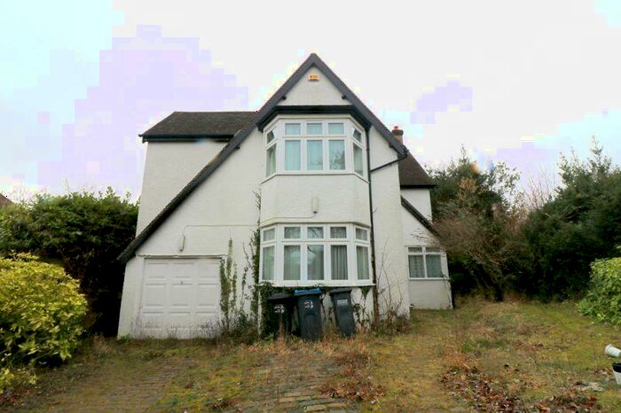 3 Bedroom Detached House To Rent In Hartley Old Road, Purley, CR8