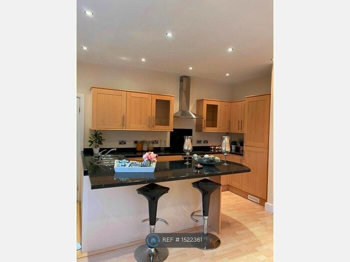 2 Bedroom Flat To Rent In Saville Street, North Shields, NE30