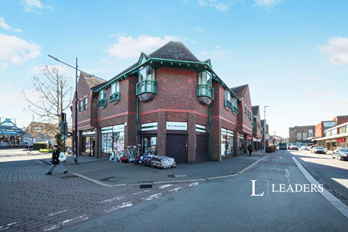 House To Rent In Queensway Parade, Dunstable, Bedfordshire, LU5