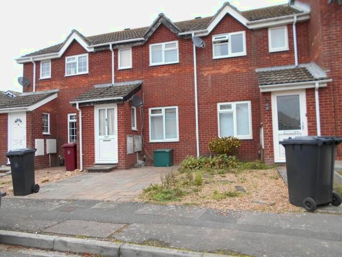 2 Bedroom Terraced House To Rent In Chatsworth Road, Chichester PO19