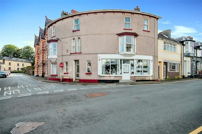 4 Bedroom Maisonette To Rent In Carmarthen Road, Llandeilo, SA19