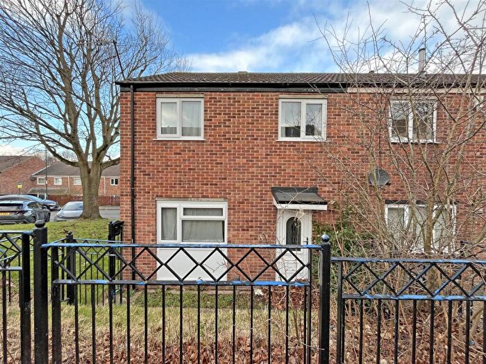 3 Bedroom Terraced House To Rent In Bakewell Drive, Top Valley, Nottingham, NG5
