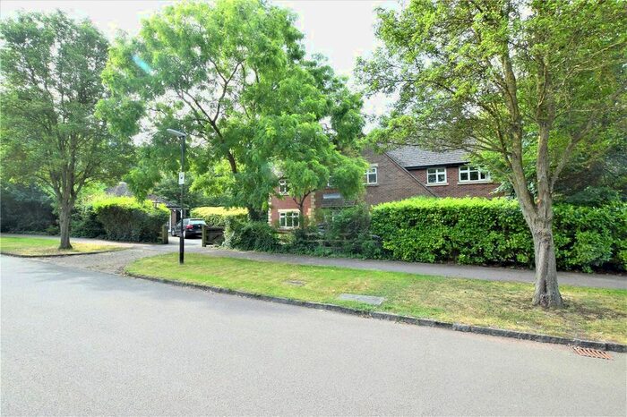 5 Bedroom Detached House To Rent In Augusta Avenue, Collingtree Park, Northampton NN4