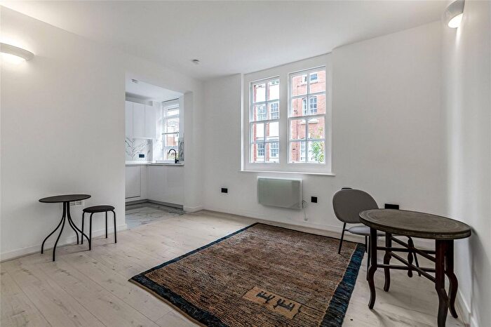 1 Bedroom Flat For Sale In Beaufort Street, Chelsea, London, SW3