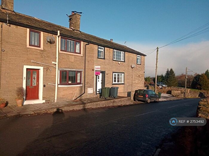 2 Bedroom Terraced House To Rent In Egypt Road, Bradford, BD13