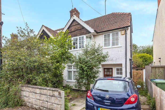 4 Bedroom Semi-Detached House To Rent In Kennett Road, Bed Hmo, OX3