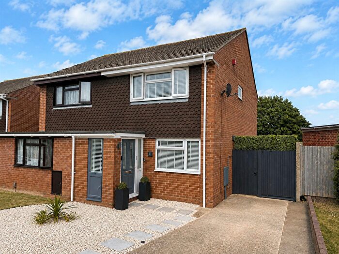 2 Bedroom Semi-Detached House For Sale In Kimpton Close, Lee-On-The-Solent, PO13
