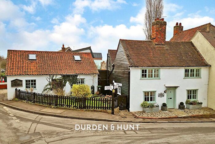 5 Bedroom Semi-Detached House For Sale In Bridge Road, Moreton, CM5