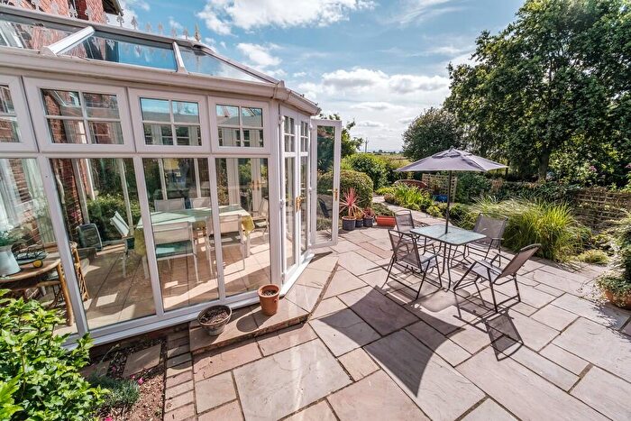 6 Bedroom Detached House For Sale In Tunstall, DL10