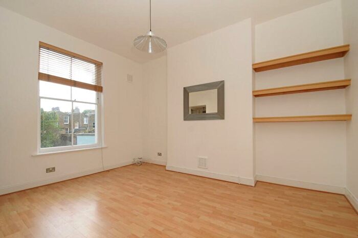 2 Bedroom Flat To Rent In Mildmay Park, De Beauvoir Town, N1