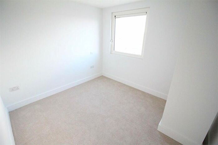 2 Bedroom Apartment To Rent In Station Road, Edgware, HA8