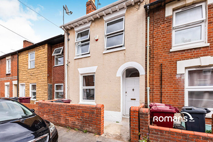 3 Bedroom Terraced House To Rent In Amity Road, Reading, RG1