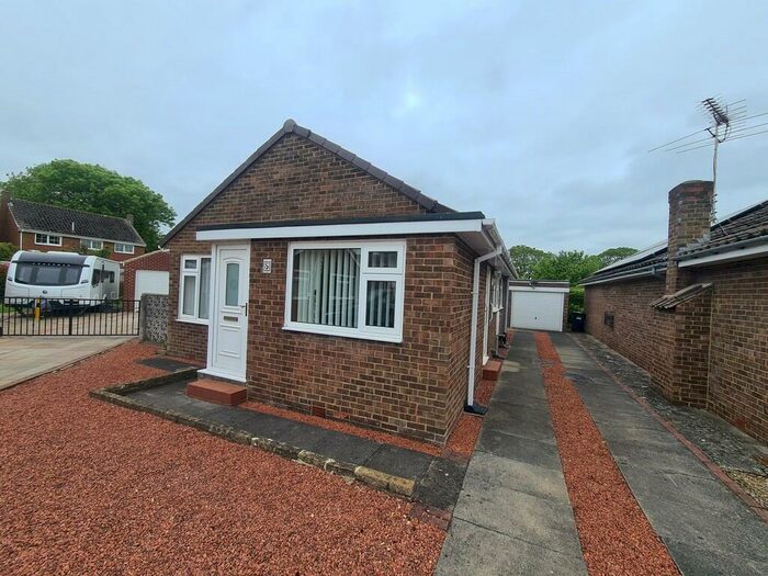 2 Bedroom Detached Bungalow For Sale In Malvern Close, Hurworth, DL2