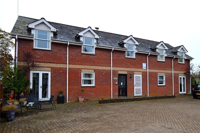 1 Bedroom Flat To Rent In Anstey Road, Alton, Hampshire, GU34