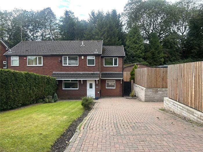 3 Bedroom Semi-Detached House For Sale In Hartshead Street, Lees, Oldham, Greater Manchester, OL4