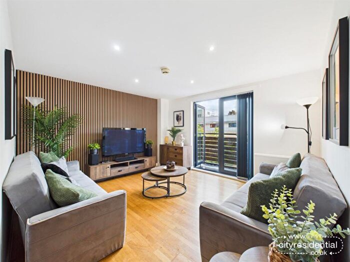 2 Bedroom Apartment For Sale In Staten Court, Liverpool, L1