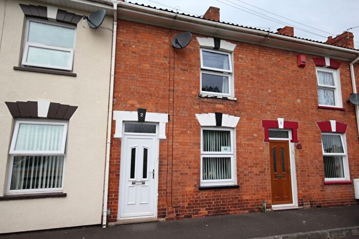 2 Bedroom Terraced House To Rent In Oxford Terrace, Bridgwater, TA6