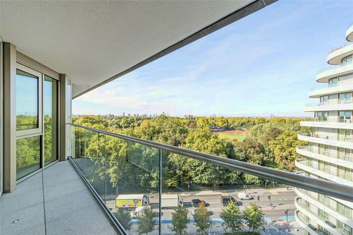 3 Bedroom Apartment To Rent In Sophora House, Queenstown Road, London, SW11