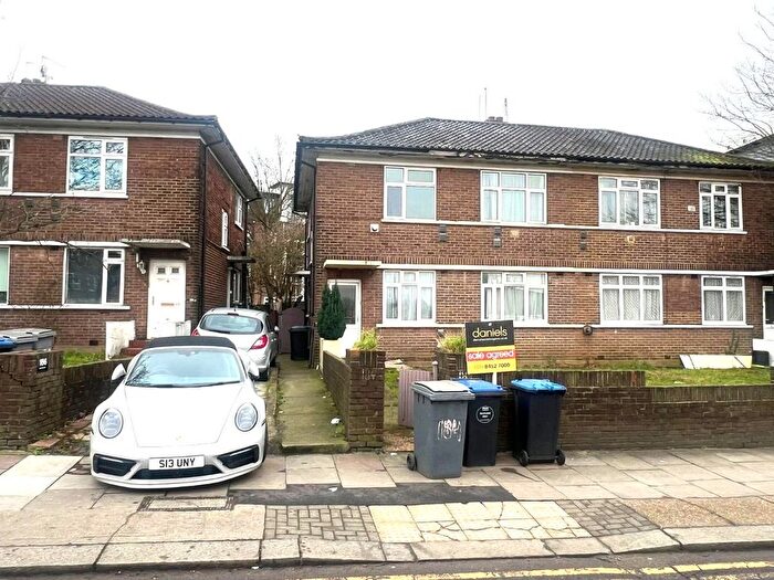 2 Bedroom Flat To Rent In Neasden Lane, London, NW10