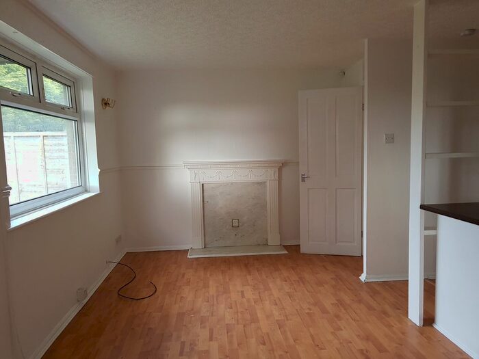 Studio To Rent In Thicket Drive, Maltby, Rotherham, S66