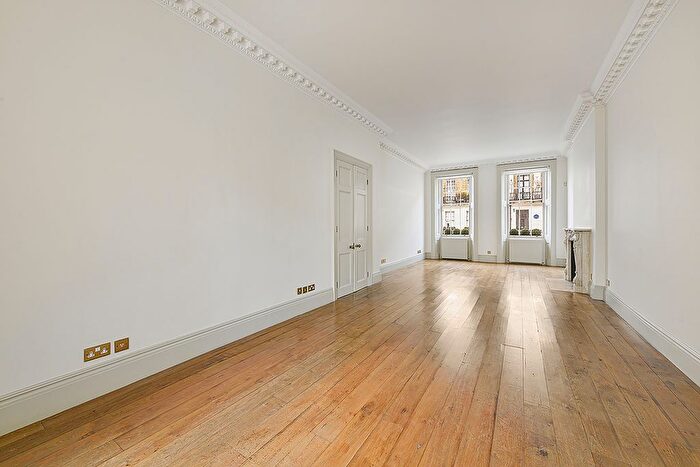 3 Bedroom Flat To Rent In Eaton Place, Belgravia, SW1X