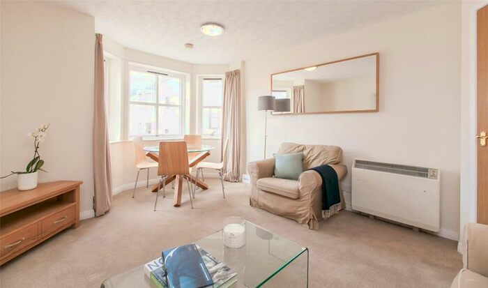 2 Bedroom Apartment To Rent In St Leonards Lane, Edinburgh, EH8