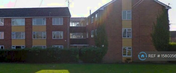 2 Bedroom Flat To Rent In St. Peters Road, Kineton, Warwick, CV35