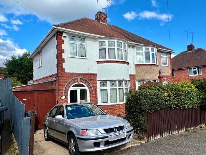 3 Bedroom Semi-Detached House To Rent In Belvedere Road, Kettering, Northamptonshire, NN15