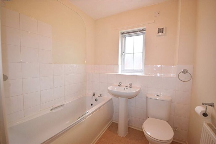 2 Bedroom Flat For Sale In Afon Way, Newtown, Powys, SY16