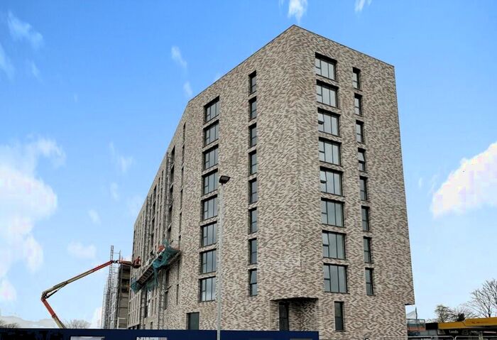 2 Bedroom Apartment To Rent In Apt Regents Plaza, Oldfield Road, Salford, M5