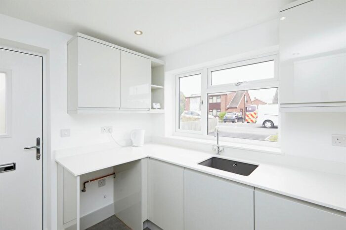 2 Bedroom Detached Bungalow For Sale In Calvin Close, Alvaston, Derby, DE24