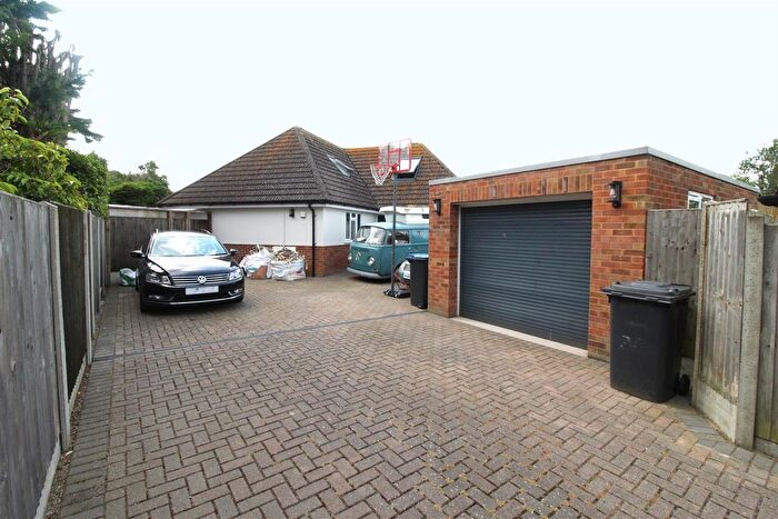 4 Bedroom Bungalow To Rent In Colewood Road, Whitstable, CT5