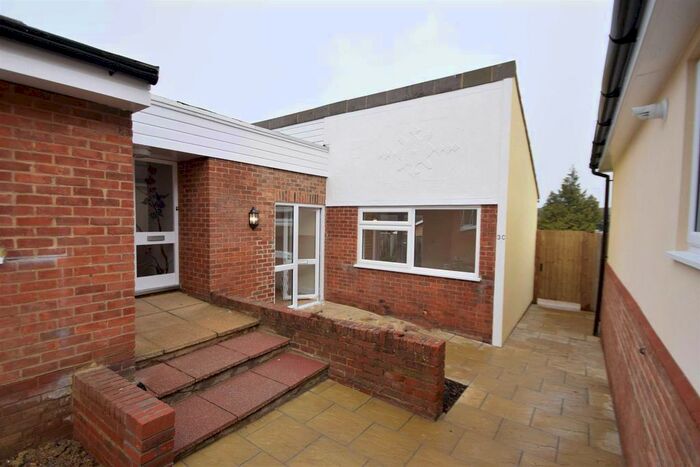 2 Bedroom Bungalow To Rent In Burnett Park, Harlow, CM19