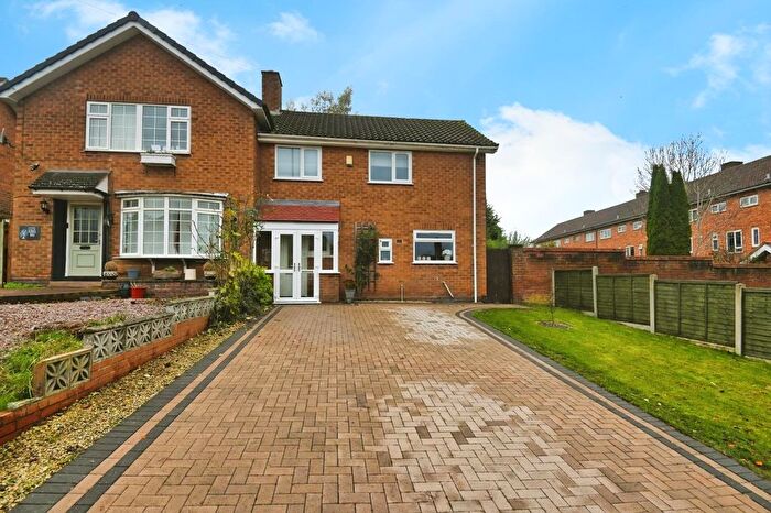 3 Bedroom Semi-Detached House For Sale In Fairfax Road, Sutton Coldfield, B75