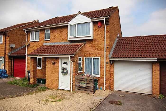 2 Bedroom Semi-Detached House To Rent In The Willows, Yate, Bristol, BS37