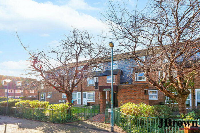 1 Bedroom Flat For Sale In Brydon Walk, London, N1