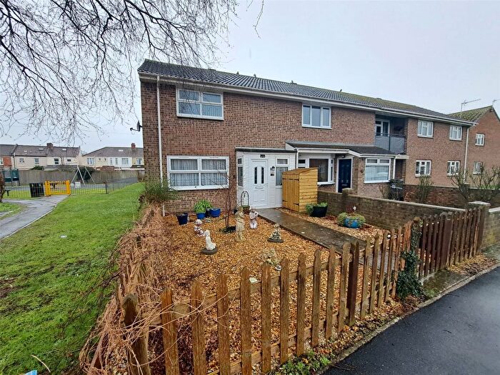 2 Bedroom End Terrace House For Sale In Stiling Close, Highbridge, Somerset, TA9