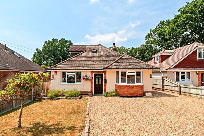 4 Bedroom Detached House For Sale In The Orchard, Bransgore, Christchurch, BH23