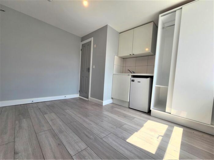 Property To Rent In Lower Addiscombe Road, Addiscombe, Croydon, CR0