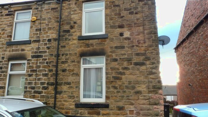 1 Bedroom End Of Terrace House To Rent In Elm Street, Hoyland S74