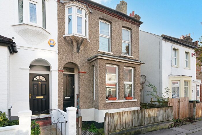 3 Bedroom End Terrace House For Sale In Fairholme Road, Croydon, CR0