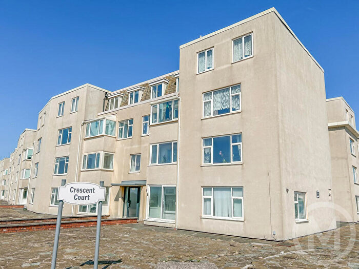 2 Bedroom Maisonette For Sale In Crescent Court, New South Promenade, Blackpool, FY4