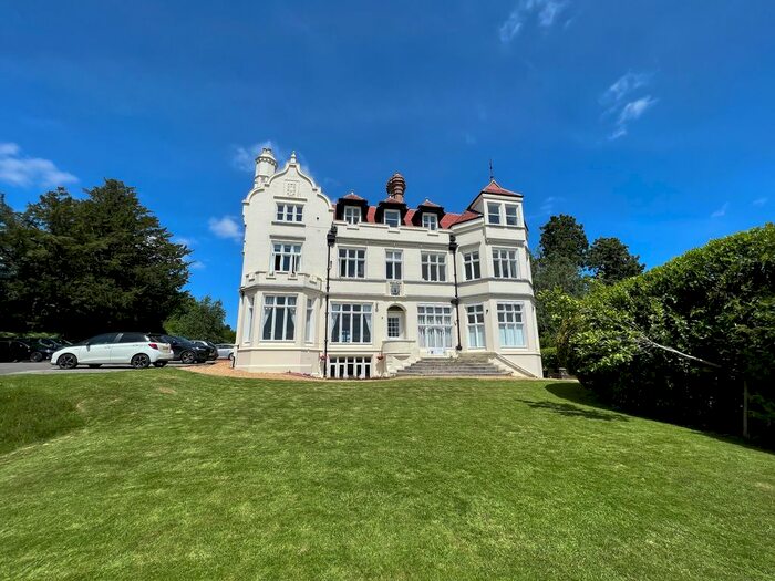 1 Bedroom Flat For Sale In Hammerwood Road, Ashurst Wood, RH19