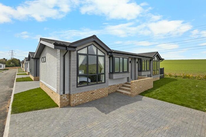 2 Bedroom Park Home For Sale In Walton Hall Farm Walton Hall, Waltons Hall Road, Stanford-le-Hope, SS17