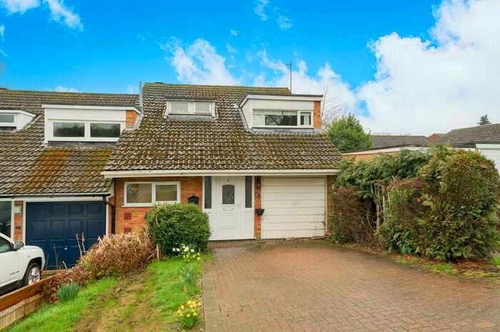 3 Bedroom End Of Terrace House For Sale In Bideford Green, Leighton Buzzard, LU7