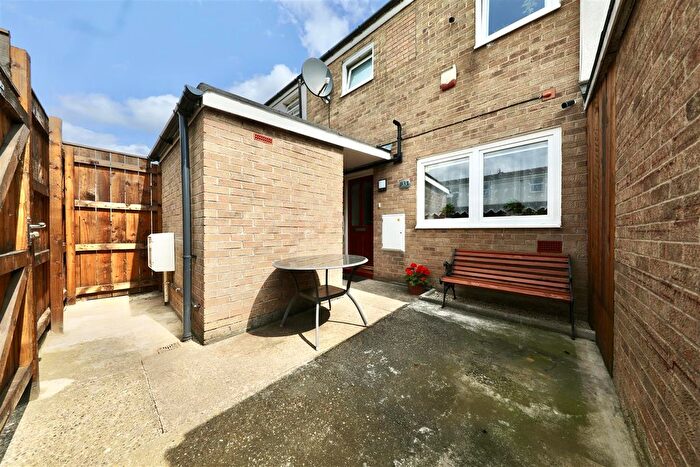 3 Bedroom Terraced House For Sale In Saddleworth Close, Bransholme, Hull, HU7