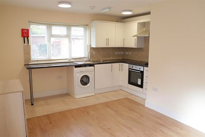 Studio To Rent In Bulstrode Avenue, Hounslow, Middlesex, TW3