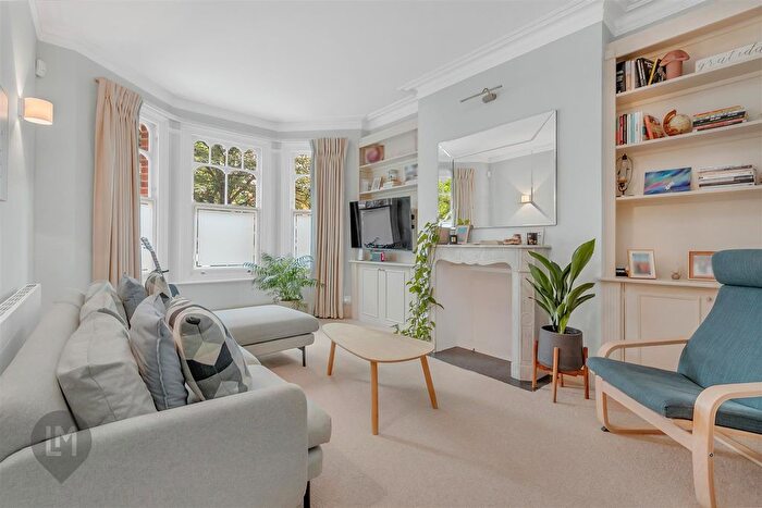 4 Bedroom Property To Rent In Revelstoke Road, London, SW18