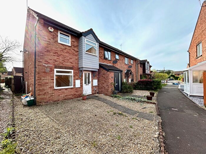 3 Bedroom Property To Rent In Althorp Drive, Penarth, CF64